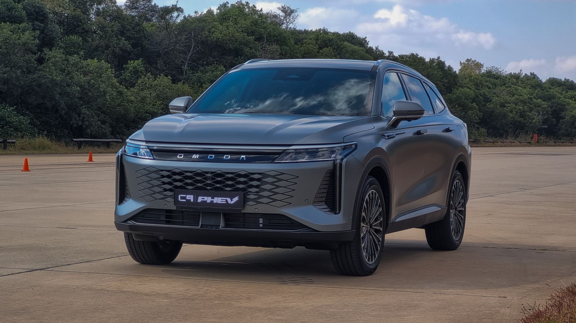 OMODA C9 PHEV